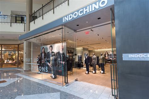 indochino showroom.